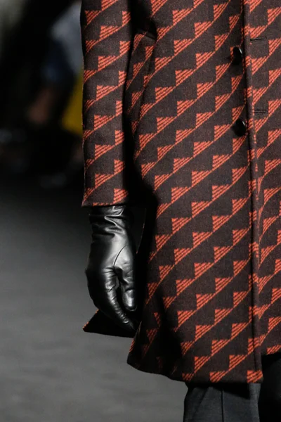Look 2
